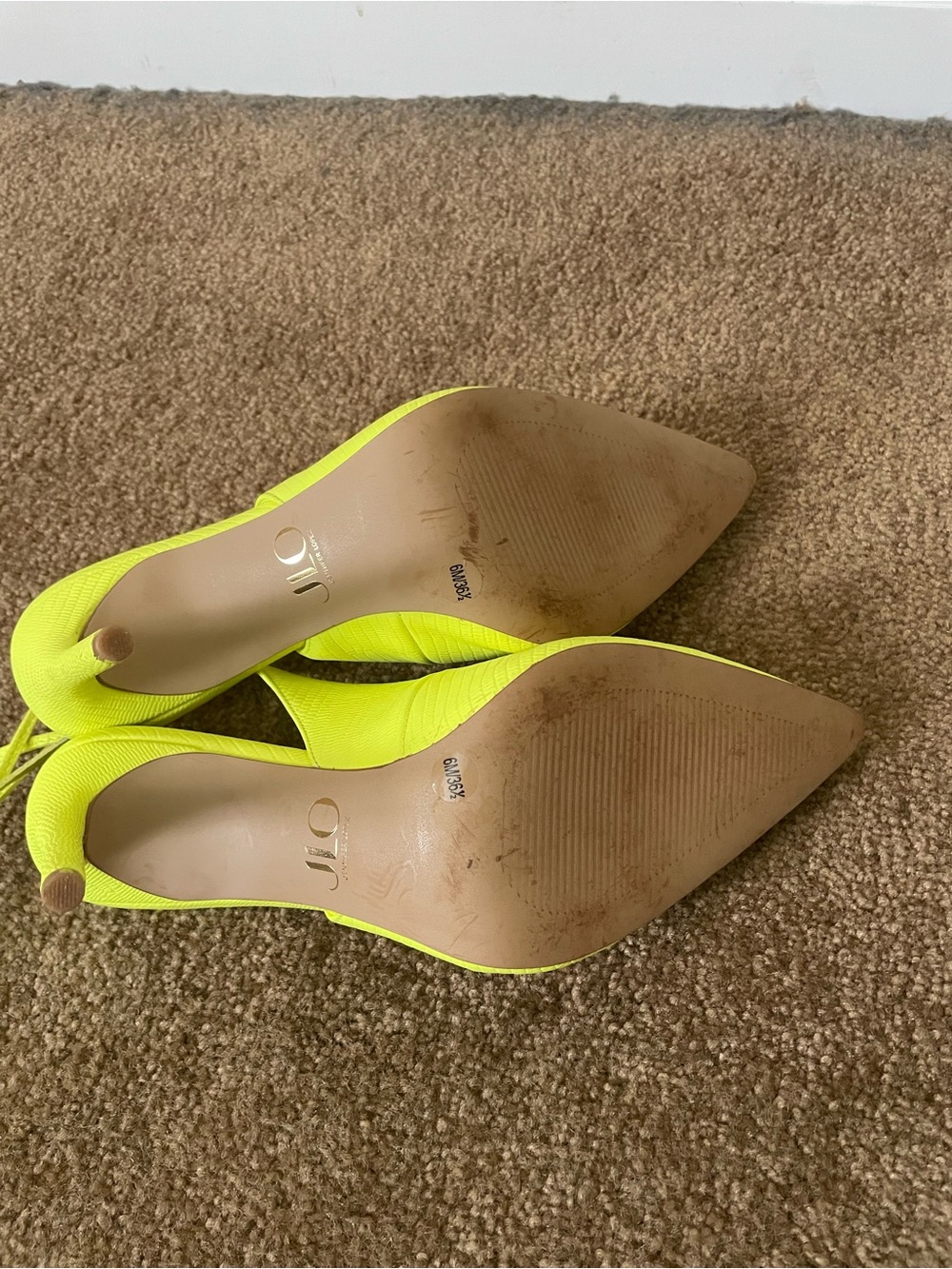 Jlo Jennifer Lopez Fedra Pointe Toe “Florella”  Stilleto Heels Sz 6M Neon Yellow - Picture 8 of 14